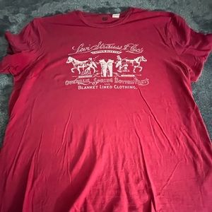 Levi T-shirt